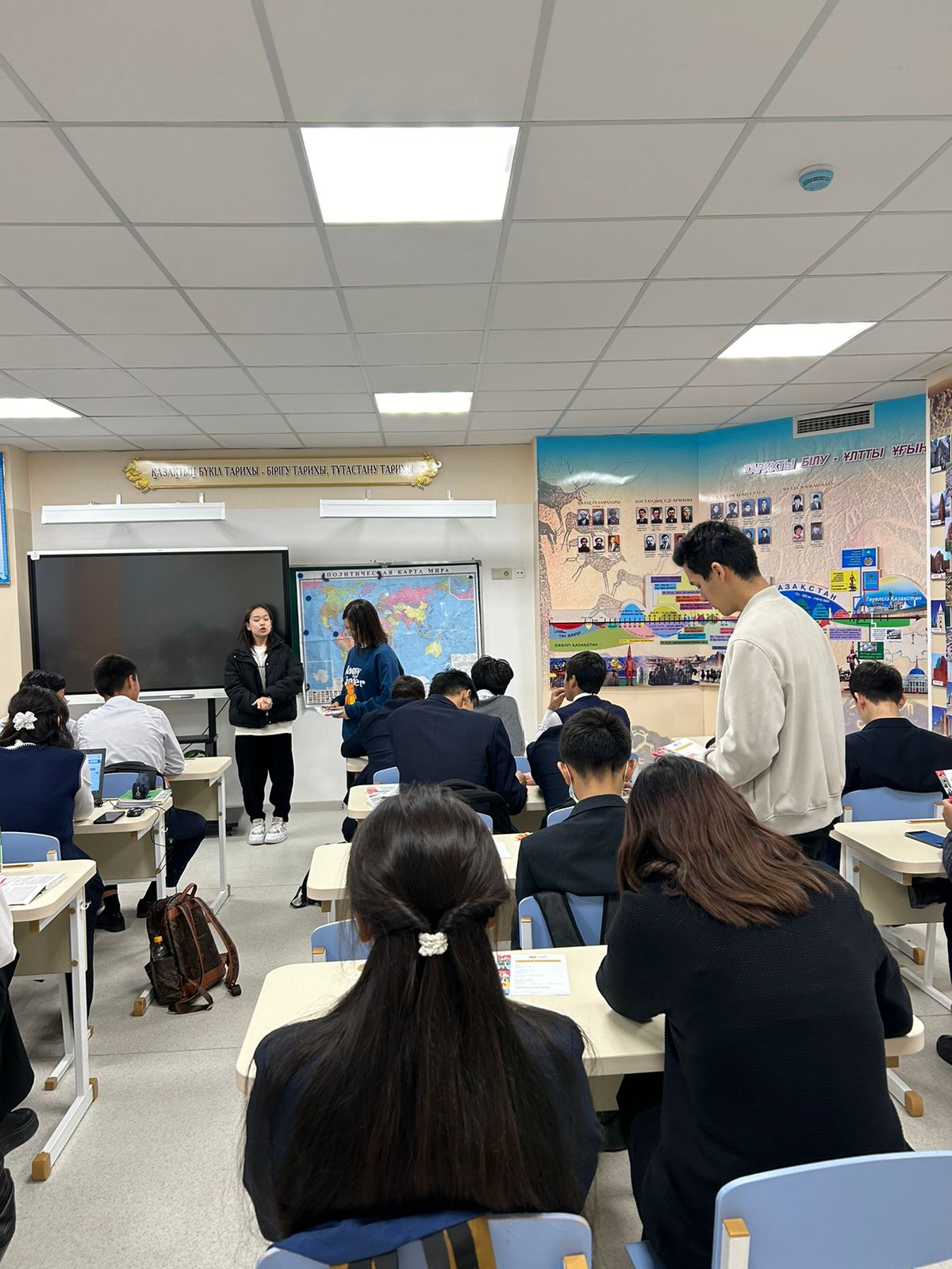 "Алматы менеджмент  университетінің өкілдері келді. "